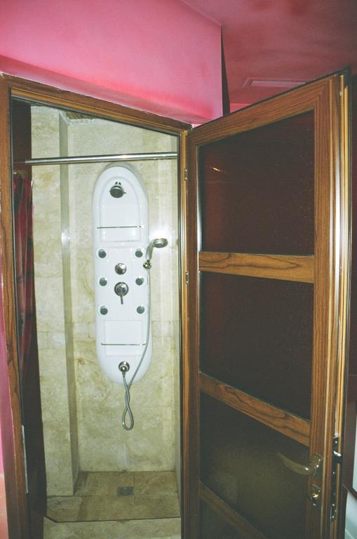 יירבאן Motel Acapulco מראה חיצוני תמונה