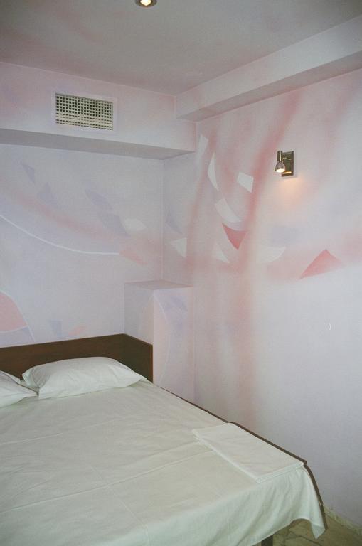 יירבאן Motel Acapulco מראה חיצוני תמונה