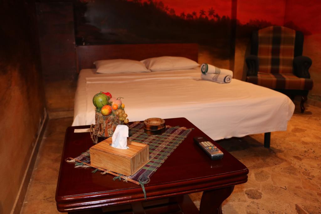 יירבאן Motel Acapulco מראה חיצוני תמונה
